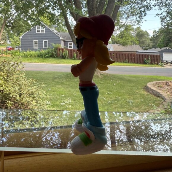 Subway Surfers Tricky Figurine 4" Collectible Vinyl Toy  Fun & Nostalgic - Picture 4 of 5